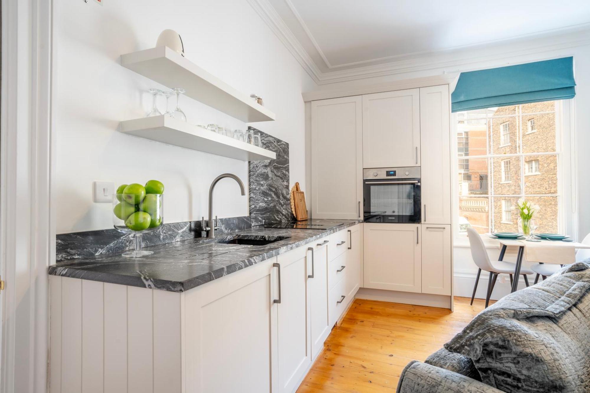 Peckitt Street Apartment